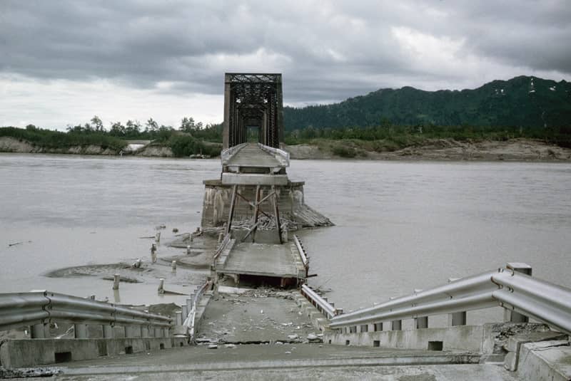 Is a New, Earthquake-Ready Burnside Bridge Necessary?